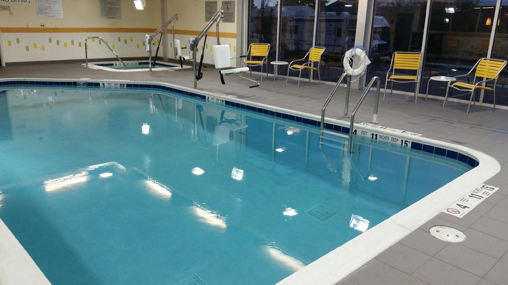 Fairfield Inn & Suites By Marriott Plattsburgh Exteriér fotografie